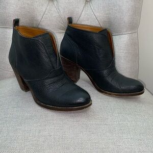 Lucky Brand Ehllen Heeled Booties